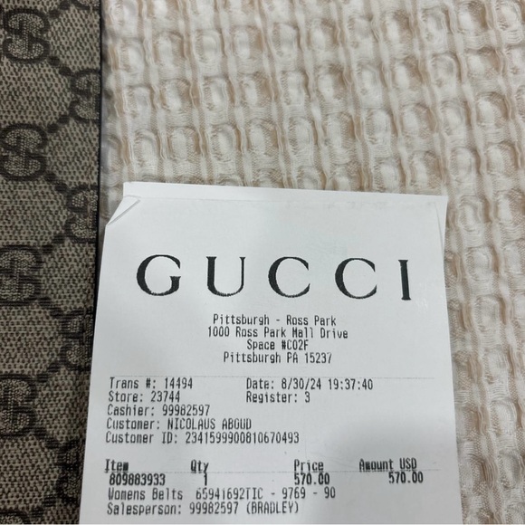 Gucci Black and Gold Leather Belt - Picture 4 of 4